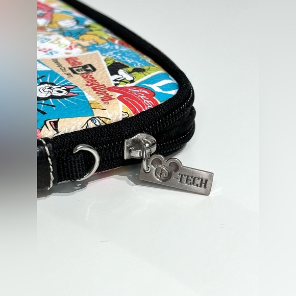 Disney parks tech case - Picture 5 of 5